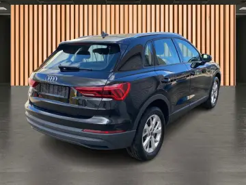 AUDI Q3 45 TFSI e PlugIn Parklenk Digital Cockpit DAB