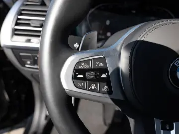 BMW X3 xDrive 30i M-Sport PANO HUD 360  LASER LED