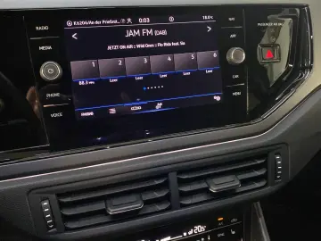 VW Taigo 1.5 TSI DSG R-Line Navi ACC Kamera Matrix