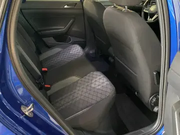 VW Taigo 1.5 TSI DSG R-Line Navi ACC Kamera Matrix
