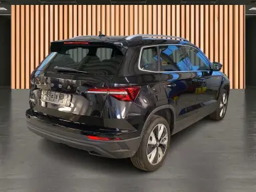 SKODA Karoq 1.5 TSI DSG Selection Kessy DAB LED