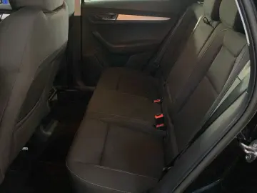 SKODA Karoq 1.5 TSI DSG Selection Kessy DAB LED