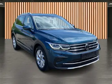 VW Tiguan 2.0 TDI DSG Elegance Navi Pano IQ Drive