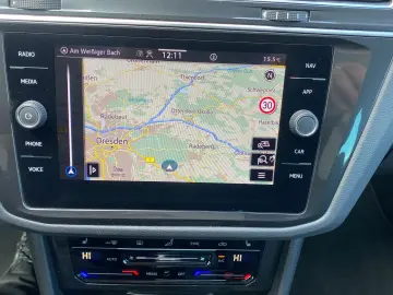 VW Tiguan 2.0 TDI DSG Elegance Navi Pano IQ Drive