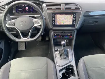 VW Tiguan 2.0 TDI DSG Elegance Navi Pano IQ Drive