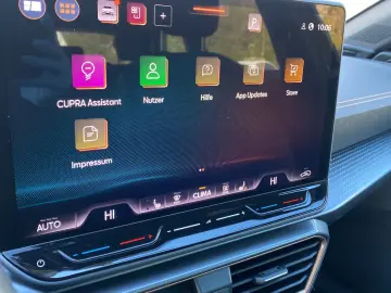 CUPRA Leon 1.5 eTSI DSG ACC Kamera Navi