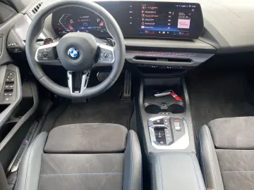 BMW 120 iA M Sport neues Modell Cockpit Plus Kamera