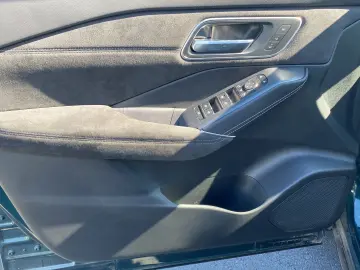 NISSAN Qashqai Facelift 1.3 DIG-T Tekna  BOSE Pano