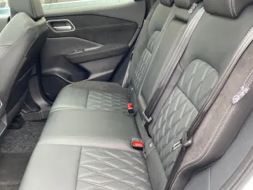 NISSAN Qashqai Facelift 1.3 DIG-T Tekna  BOSE Pano