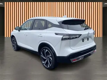 NISSAN Qashqai Facelift 1.3 DIG-T Tekna  BOSE Pano