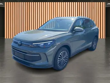 VW Tiguan 1.5 eTSI Life LED  Navi Akustikglas