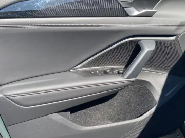VW Tiguan 1.5 eTSI Life LED  Navi Akustikglas