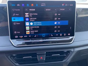 VW Tiguan 1.5 eTSI Life LED  Navi Akustikglas