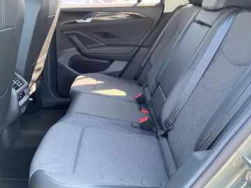 VW Tiguan 1.5 eTSI Life LED  Navi Akustikglas
