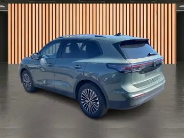 VW Tiguan 1.5 eTSI Life LED  Navi Akustikglas