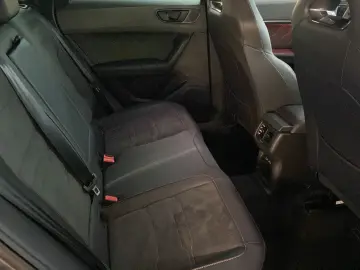 CUPRA Ateca 1.5 TSI FR DSG Pano Kessy voll LED Kamera