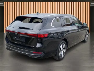 VW Passat Variant 1.5 eTSI MHEV DSG Massage KeyGo N