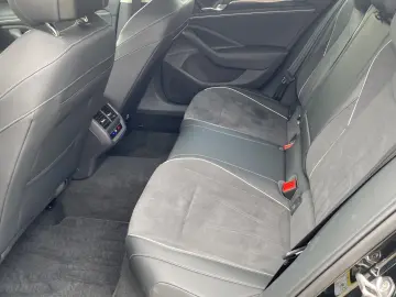 VW Passat Variant 1.5 eTSI MHEV DSG Massage KeyGo N
