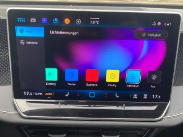 VW Passat Variant 1.5 eTSI MHEV DSG Massage KeyGo N