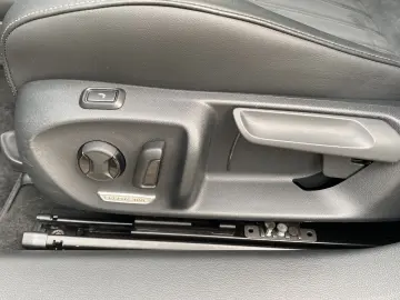 VW Passat Variant 1.5 eTSI MHEV DSG Massage KeyGo N
