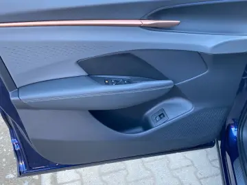 CUPRA Terramar 1.5 eTSI DSG HeadUp Keyless 360Grad