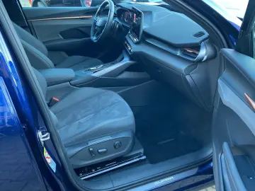 CUPRA Terramar 1.5 eTSI DSG HeadUp Keyless 360Grad