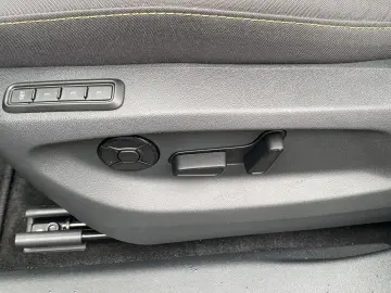 SKODA Kodiaq 1.5 TSI DSG Selection Navi ACC Matrix