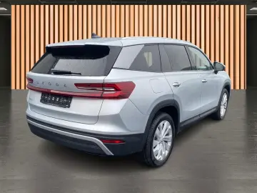 SKODA Kodiaq 1.5 TSI DSG Selection Navi ACC Matrix