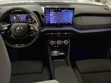 SKODA Kodiaq 1.5 TSI DSG Selection Navi ACC Kamera