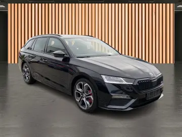 SKODA Octavia Combi 2.0 TSI DSG RS Navi HeadUp Pano