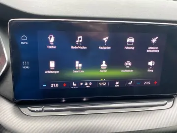 SKODA Octavia Combi 2.0 TSI DSG RS Navi HeadUp Pano