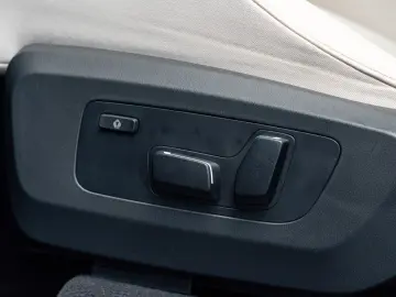 BMW X3 20d M SPORT.DR.ASS.LED.SHZ.PANO.AHK.