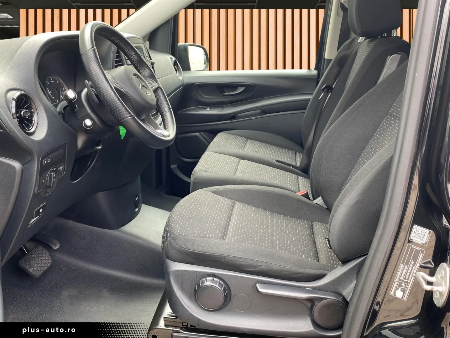 MERCEDES-BENZ Vito 116 CDI Pro lang Automatik 9 Sitze DAB