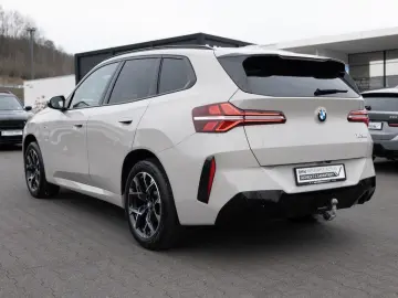 BMW X3 20i xDrive M-Sport PANO AHK LED STANDHZ ACC