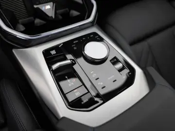 BMW X3 20i xDrive M-Sport PANO AHK LED STANDHZ ACC