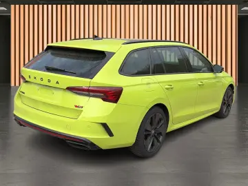 SKODA Octavia 2.0 TSI RS DSG Standheizung Canton Pano