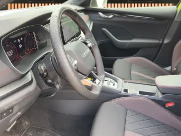 SKODA Octavia 2.0 TSI RS DSG Standheizung Canton Pano