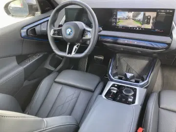 BMW X3 30e xDr M Sport Pano AHK Stop Go H K 360