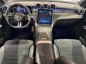MERCEDES-BENZ GLC 200 4M AMG NIGHT PANO DISTR DIGI-LIGHT