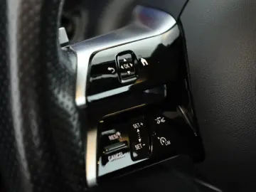 MERCEDES-BENZ GLC 300 4M AMG Premium Plus Pano HUD 360