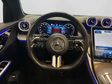 MERCEDES-BENZ GLC 300 4M AMG DISTR PANO 360  KEYL MEMO