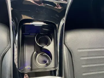 MERCEDES-BENZ GLC 300 4matic AMG AMG MBUX HUD Pano