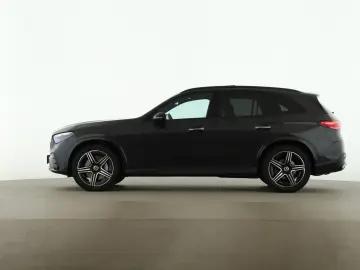 MERCEDES-BENZ GLC 300 4M AMG Pano Burmester Distronic 360
