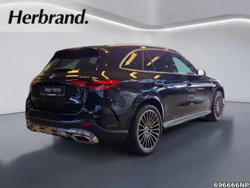MERCEDES-BENZ GLC 300 e 4matic AMG AHK Airmatic Pano 20