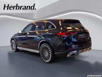MERCEDES-BENZ GLC 300 e 4matic AMG AHK Airmatic Pano 20