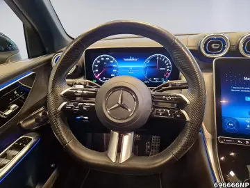 MERCEDES-BENZ GLC 300 e 4matic AMG AHK Airmatic Pano 20