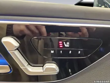 MERCEDES-BENZ GLC 300 e 4matic AMG AHK Airmatic Pano 20