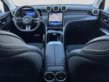MERCEDES-BENZ GLC 200 4M AMG PANO SHZ KEYL MEMORY