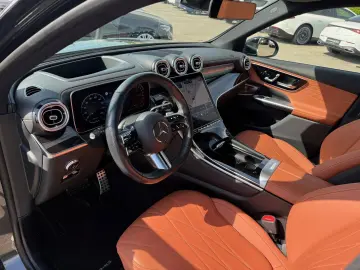 MERCEDES-BENZ GLC 400e AMG Pano AHK DISTR Burm3D
