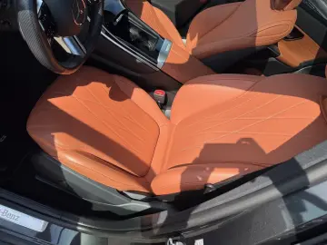 MERCEDES-BENZ GLC 400e AMG Pano AHK DISTR Burm3D
